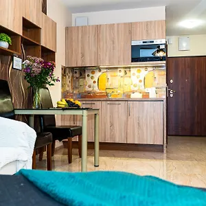 triton-apartments-lux-apartments.warsawhotelspoland.com/